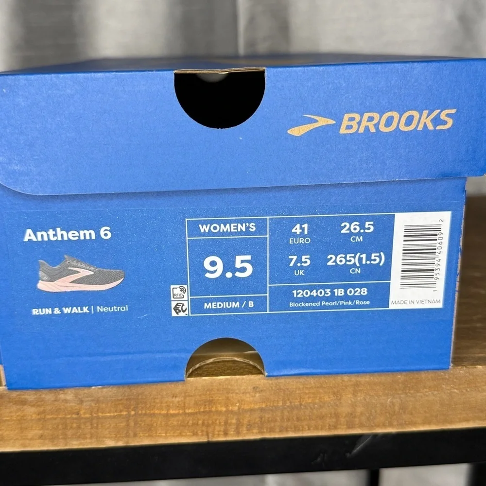 Brooks new running